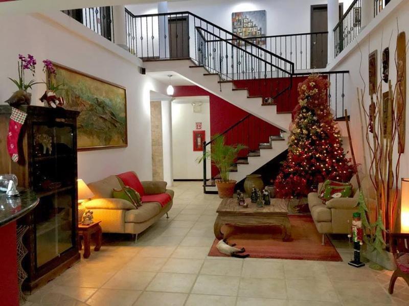 Buenavista Inn Майкетия Экстерьер фото